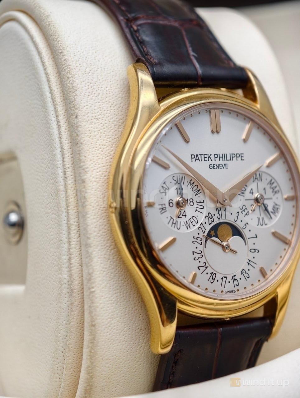 5140R dial and moon phase